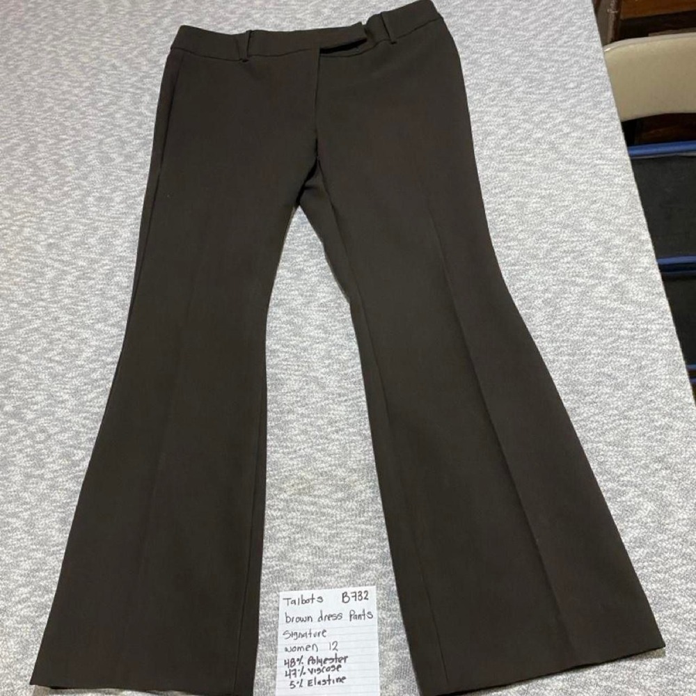 Talbots brown dress pants with a flared leg women 12. SKU-B732